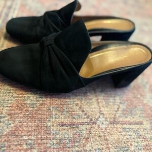 Vionic Presley Black Suede Mules